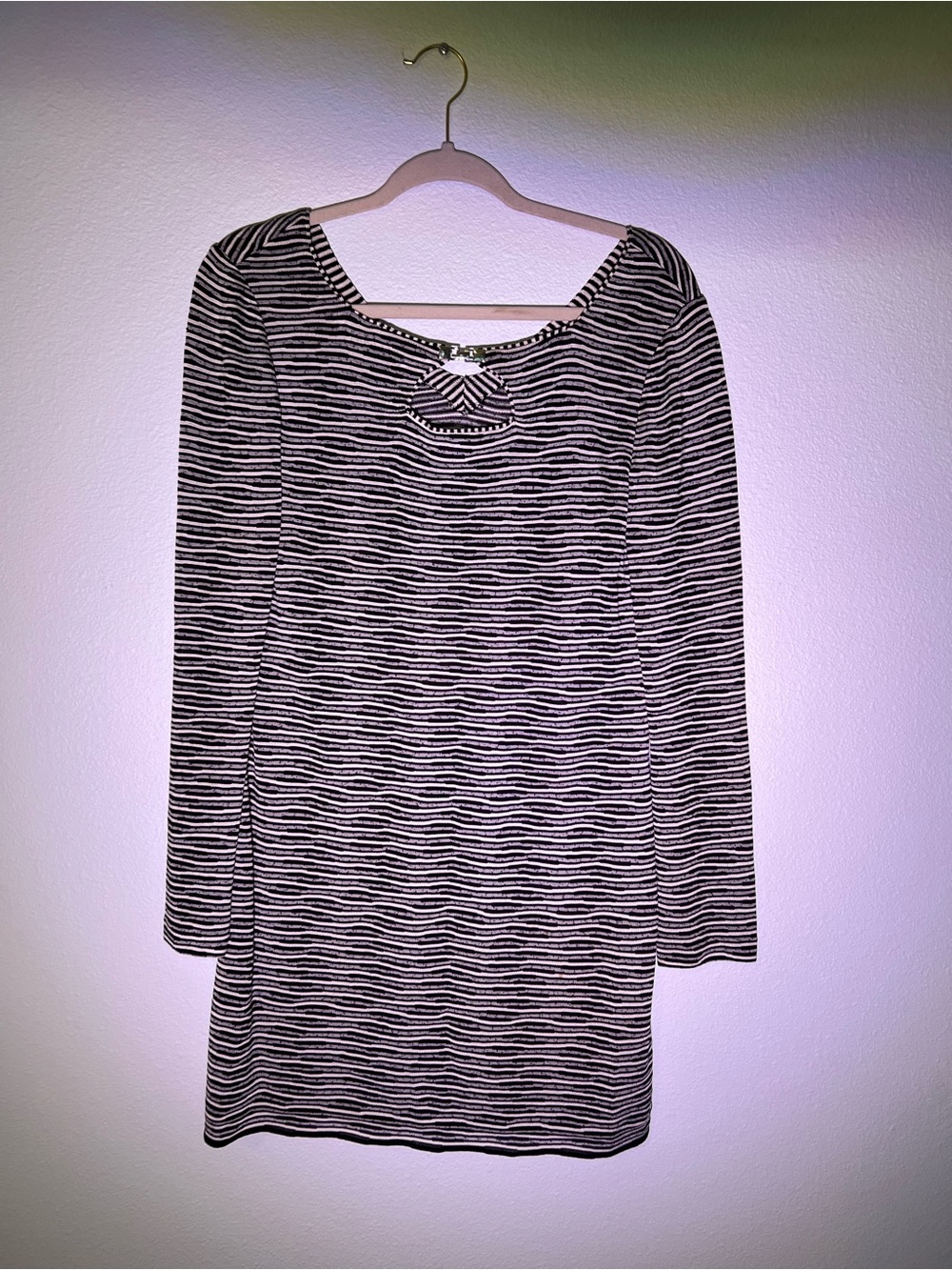 VTG St. John Collection Marie Gray Striped Knit Keyhole Dress Tunic Size 6 USA